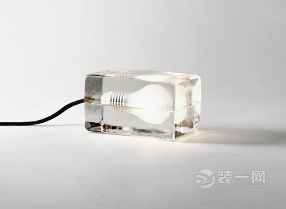 哈尔滨装饰公司分享一个奇特的灯泡设计